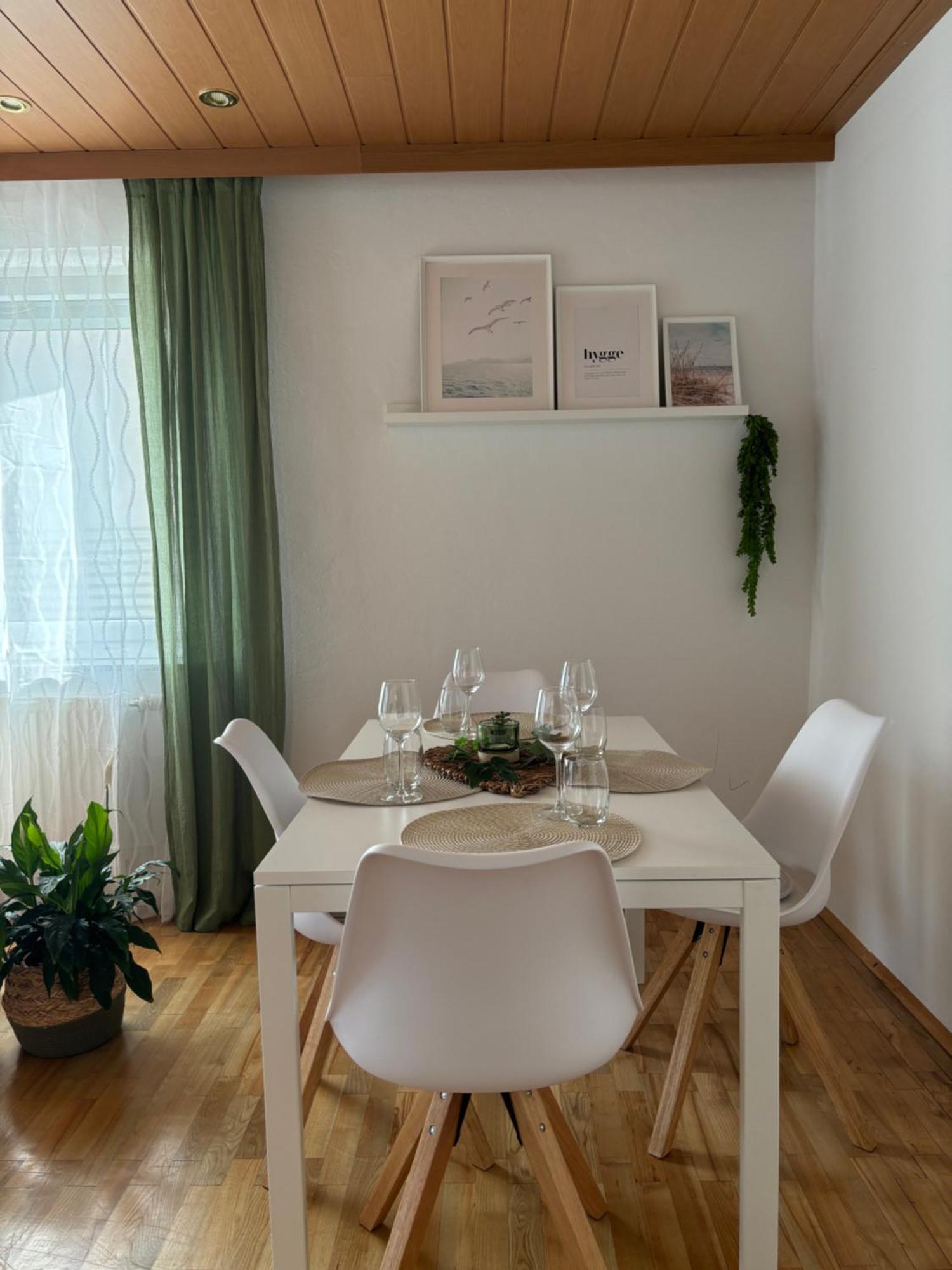 Wohnung See- Und Bergnaehe Gmunden Chambre photo